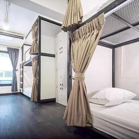 Moon House Hostel Μπανγκόκ Εξωτερικό φωτογραφία