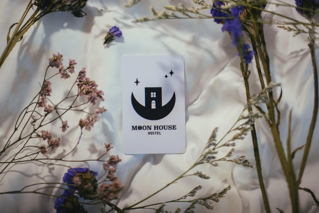 Moon House Hostel Μπανγκόκ Εξωτερικό φωτογραφία