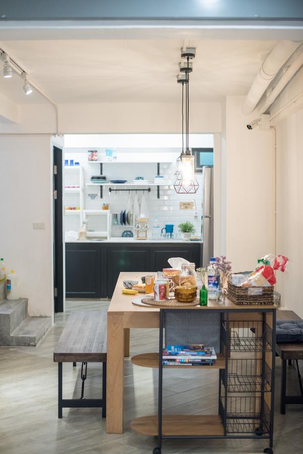 Moon House Hostel Μπανγκόκ Εξωτερικό φωτογραφία