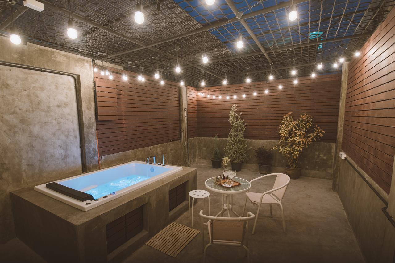 Moon House Hostel Μπανγκόκ Εξωτερικό φωτογραφία