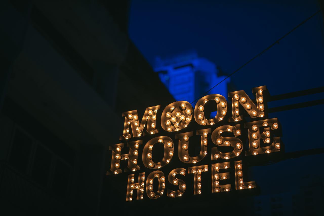 Moon House Hostel Μπανγκόκ Εξωτερικό φωτογραφία