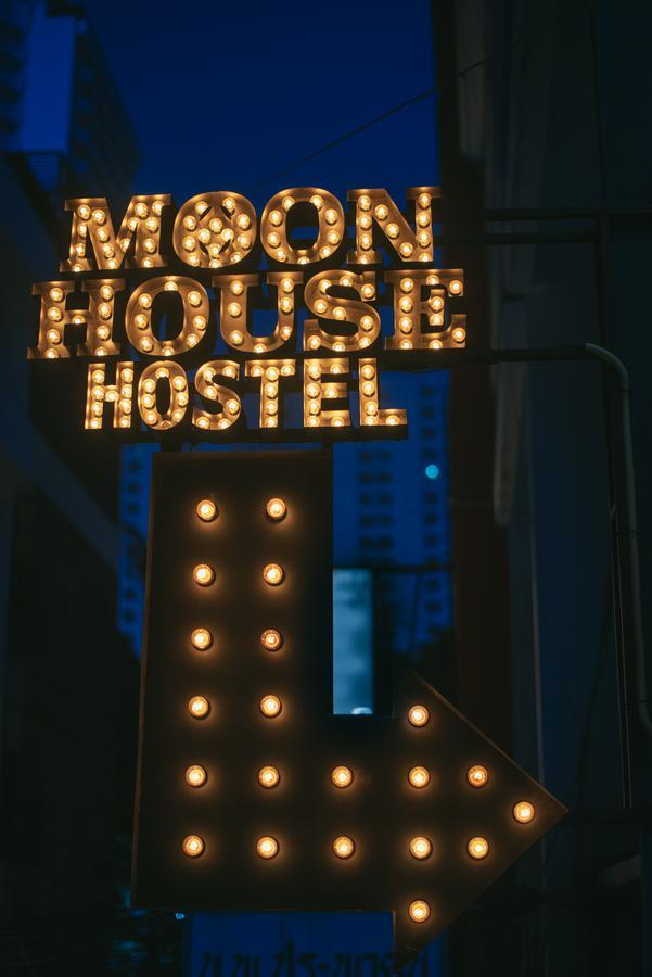 Moon House Hostel Μπανγκόκ Εξωτερικό φωτογραφία
