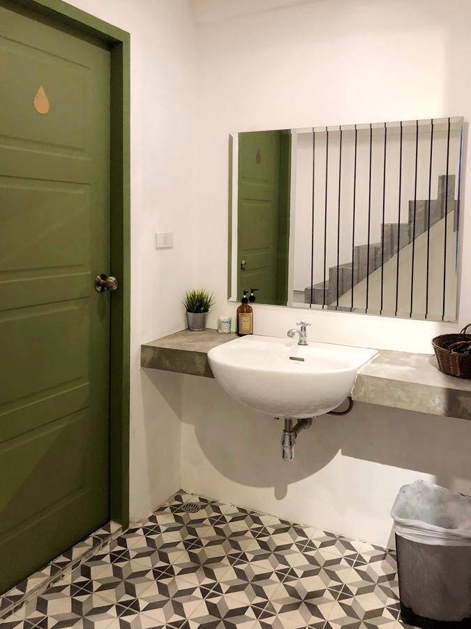 Moon House Hostel Μπανγκόκ Εξωτερικό φωτογραφία